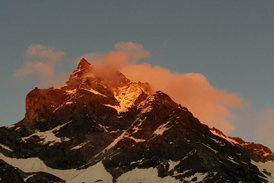 montagne coucher de soleil