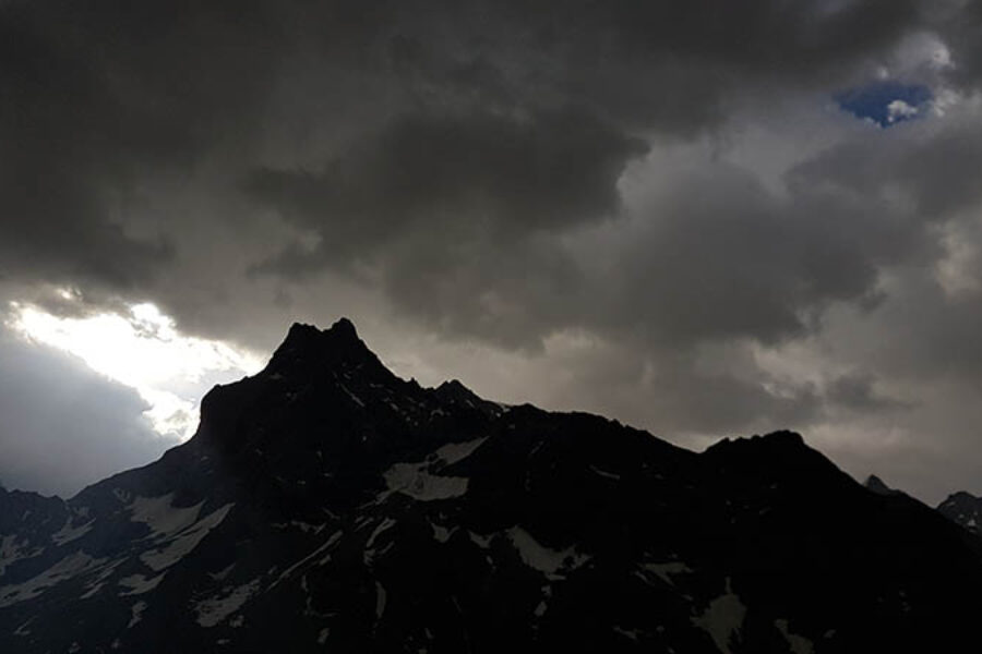 montagne la nuit